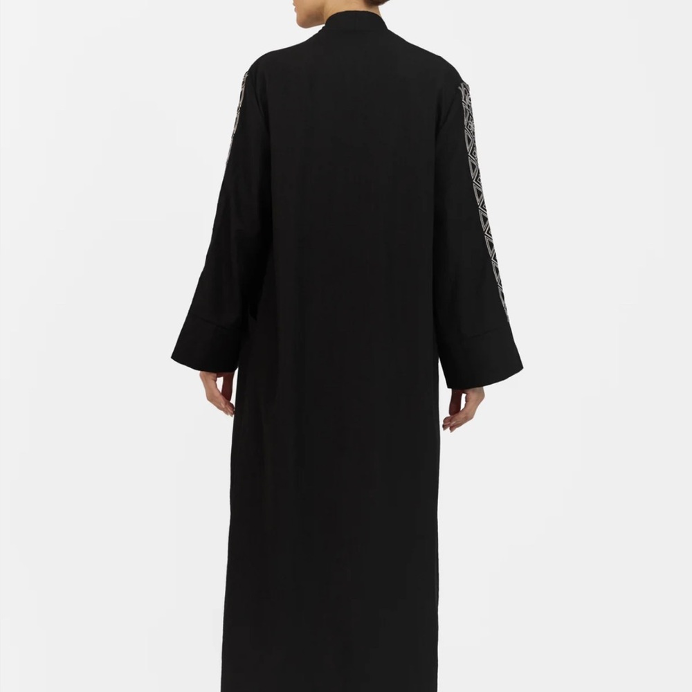 Embroidered Sleeve Abaya (Maxi Cardigan) - Picture 3 of 8